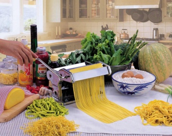 lapsherezka_pasta_di_casa_pcm_150_ruchnaya_so_semnoy_nasadkoy.jpg